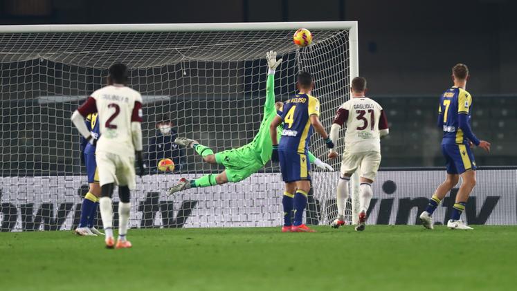 Kastanos realizza un gol pazzesco a Verona